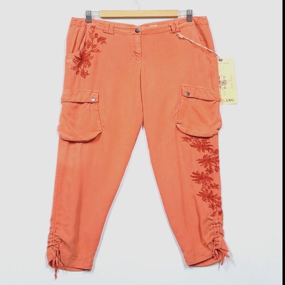$228 ~ DA-NANG SOLDOUT! Washable 100% Silk CAPRI Pants Embroidered TANDO SMALL